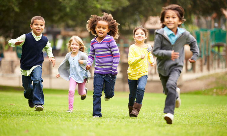 Niños Jugando